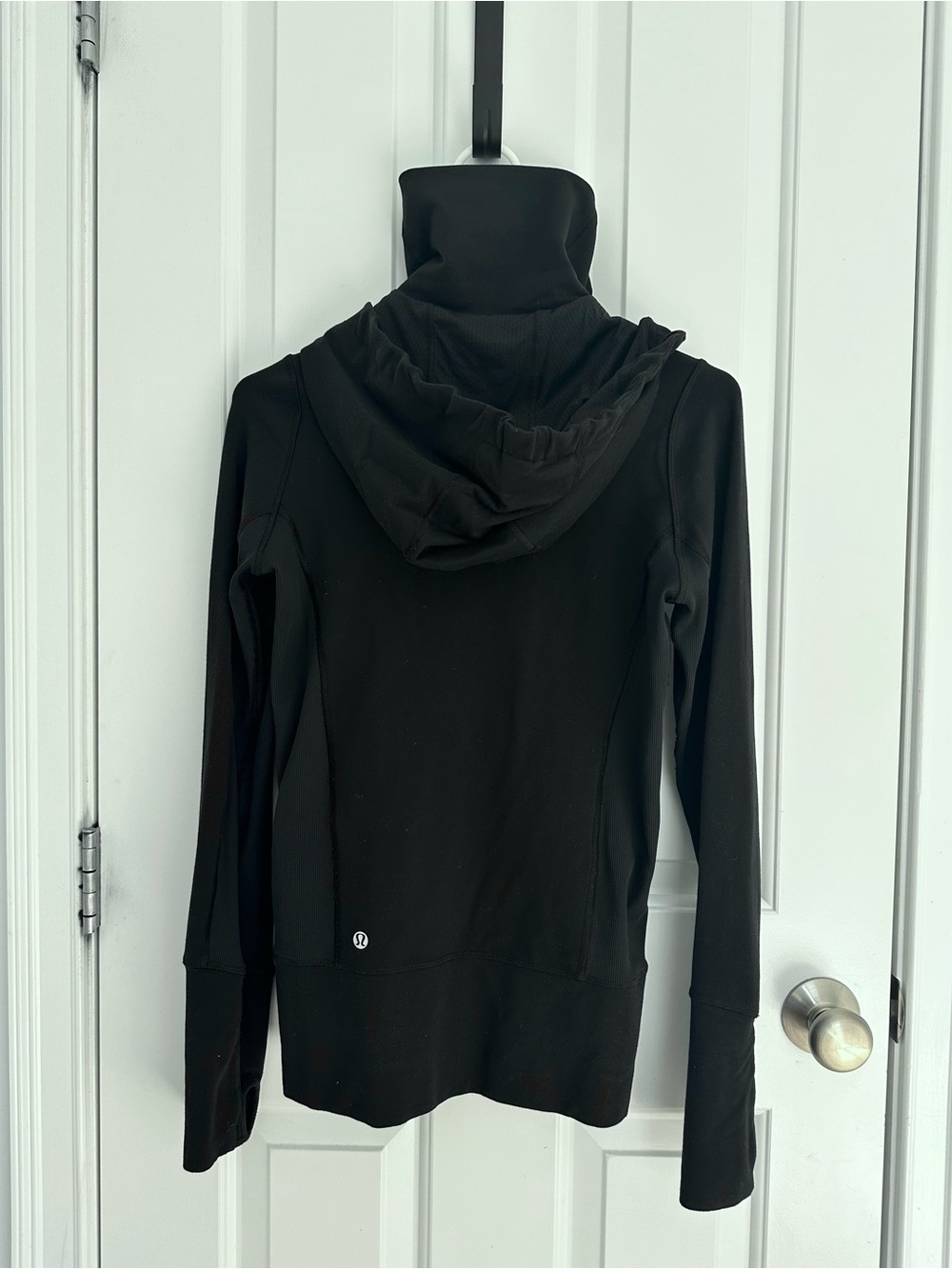 Lululemon Black Women's Zip-Up Hooded Jacket - Picture 2 of 4